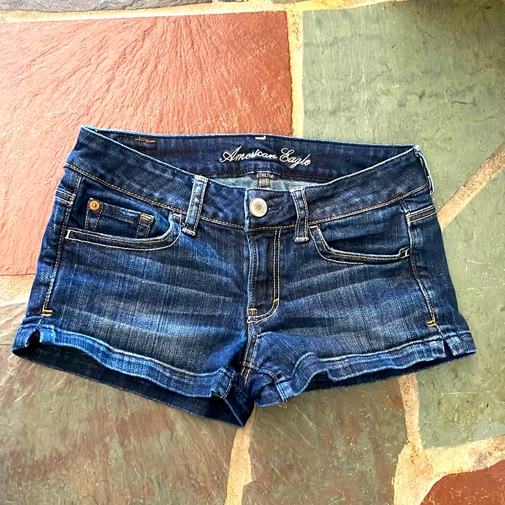 American Eagle dark blue stretch jean shorts size 2